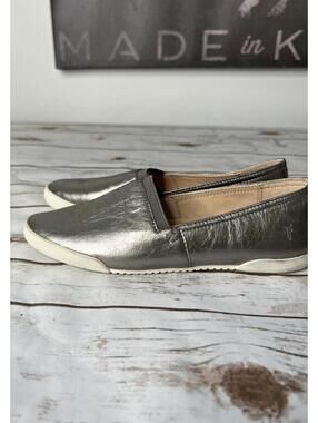 FRYE Melanie Slip-On Metallic Silver Leather